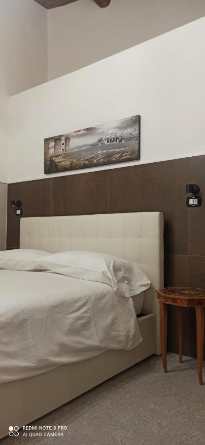 La Suite Del Centro Storico Napels Buitenkant foto
