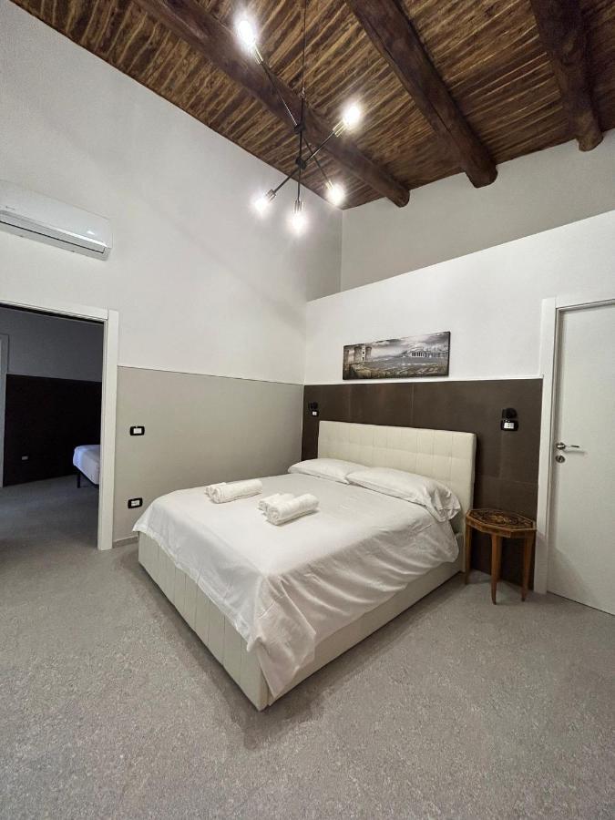 La Suite Del Centro Storico Napels Buitenkant foto