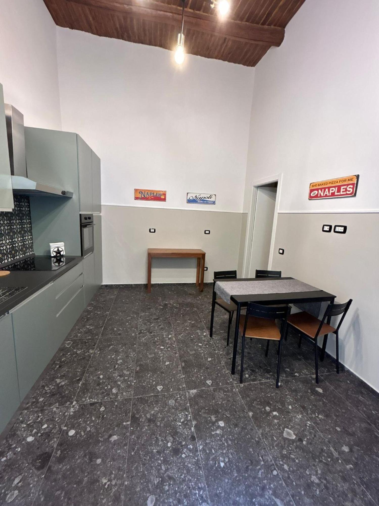 La Suite Del Centro Storico Napels Buitenkant foto
